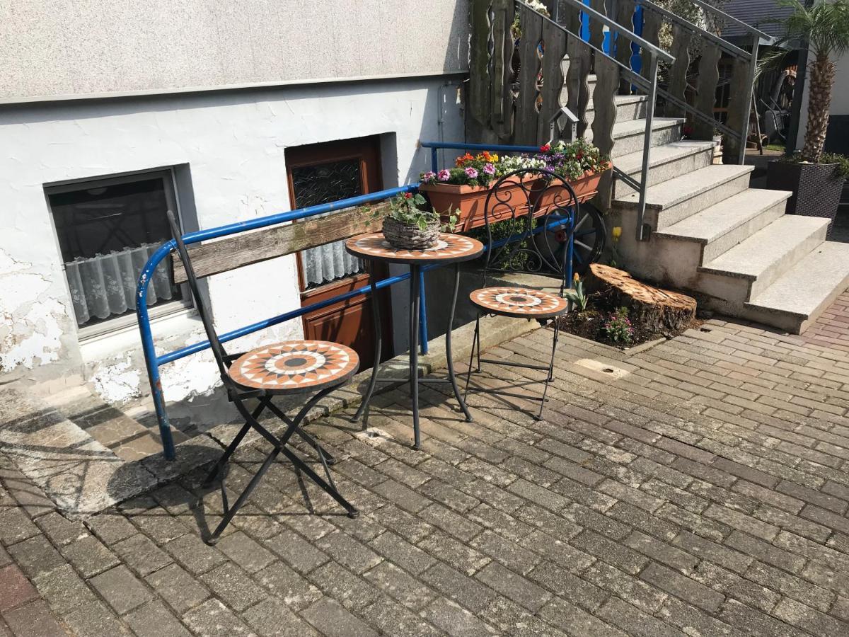 Ferienzimmer Niederstetten Exterior foto